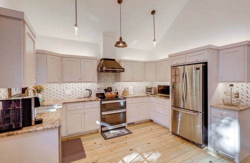 Flowery Branch Cottage | Steps to Lake Lanier: Wooded Escape w/Boat Dock