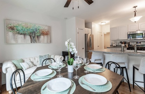 Eastport House | Steps to Marinas & Shops w Parking in Eastport