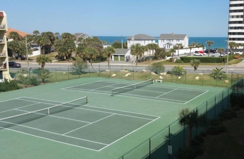Seabreeze Park Condo | Steps to the beach! Incredible value for family vacations! Sleeps 6