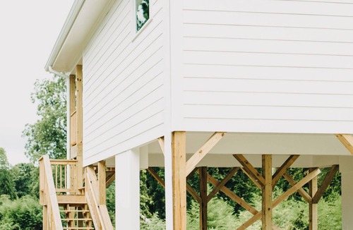 Avondale Estates Apartment | Stilted Studio in Quaint Avondale Estates - Walk to Local Spots + Transit