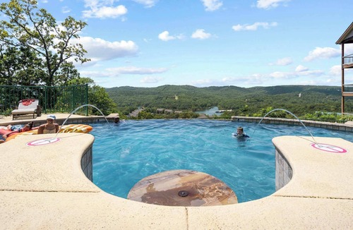 Indian Point Condo | Stone Cliff Relaxation w/Resort Amenities!