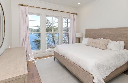 Crane Hill House | Stone Shore Luxury Lake Retreat