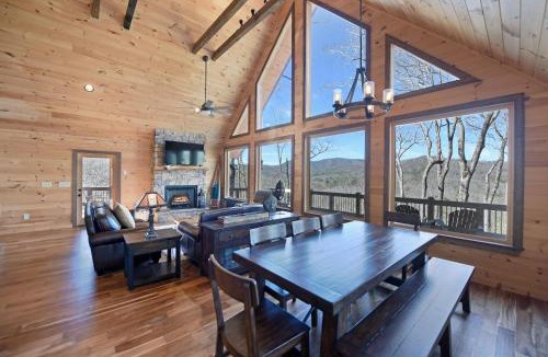 Hidden Lake House | Stoneman Lodge | Hot Tub | Wifi | New Cabin | Outdoor Fireplaces