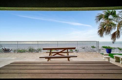 Independence Square Apartment | Stones Throw Beachfront Family Suite #3 VIEWS