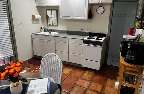 Vamo Cottage | Storybook Cottage in a Dream Location - Private Pool, Near Siesta & More