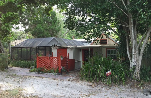 Vamo Cottage | Storybook Cottage in a Dream Location - Private Pool, Near Siesta & More