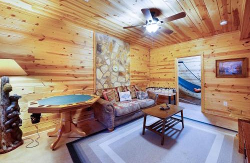 Blue Ridge House | Storybook Hideaway