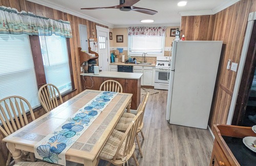 Strathmere Cottage | Strathmere 2 Bedroom 1 Bath Perfect Quiet Get-Away