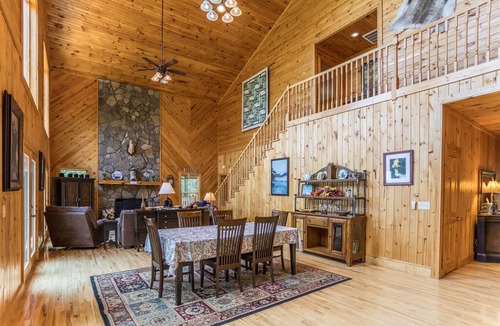 Apple Ridge Cabin | Stress Re-Leaf - Blowing Rock Cabin with great view, hot tub, pool table