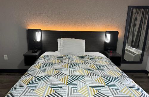 West Palm Beach Hotel | Studio 6-West Palm Beach, FL