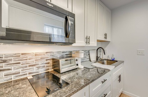 Edgewood Apartment | Studio Apartment Near East Atlanta Village