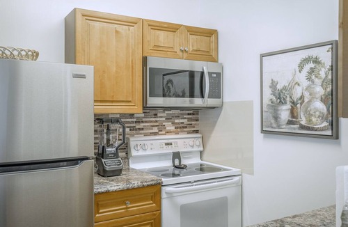 Graysville Apartment | ✤STUDIO CATALINA✤ Private Studio. Work, Eat & Sleep