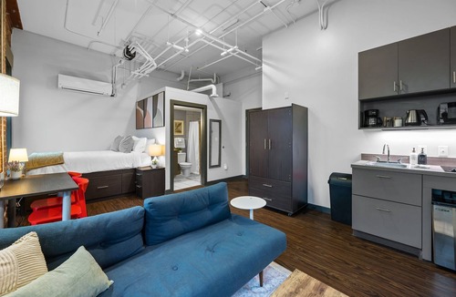 Downtown Chattanooga Apartment | Studio, Heart of D/T, near Discovery Museum, AT&T
