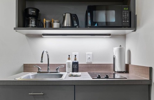 Downtown Chattanooga Apartment | Studio, Heart of D/T, near Discovery Museum, AT&T