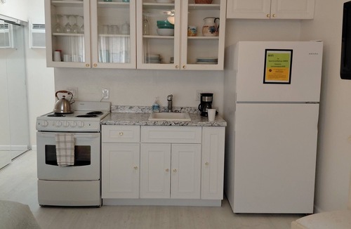 Treasure Island Apartment | Studio on Boca Ciega Bay, Treasure Island