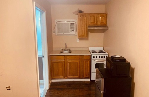 East Stroudsburg Apartment | Studio with Kitchen|East Stroudsburg