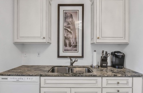 Imperial Golf Estates Condo | Stunning 2 Bed 2Bath+Den Minutes Away From Beautiful White Sand Beaches