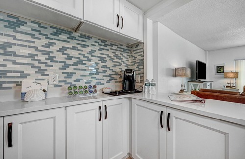 South Patrick Shores Condo | Stunning 2-Bedroom Oceanfront Condo 203 at Sandpiper Towers in Satellite Bch, FL