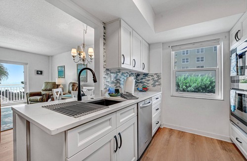 South Patrick Shores Condo | Stunning 2-Bedroom Oceanfront Condo 203 at Sandpiper Towers in Satellite Bch, FL