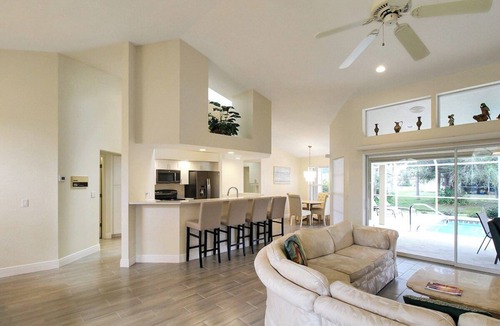 Deep Creek House | Stunning 3/2 pool home in the heart of Punta Gorda - Pelican Poolside