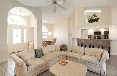 Deep Creek House | Stunning 3/2 pool home in the heart of Punta Gorda - Pelican Poolside