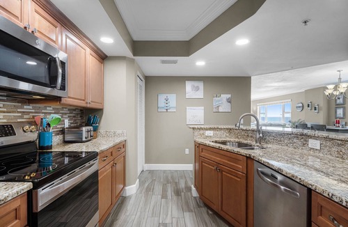 Daytona Beach Shores Condo | STUNNING 3 BED/3 BATH OCEANFRONT CONDO