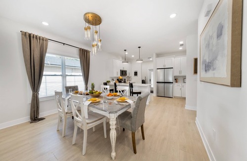 Sulphur Springs House | Stunning 4 Bed 2 Bath Home with Gazebo & Chef's Kitchen