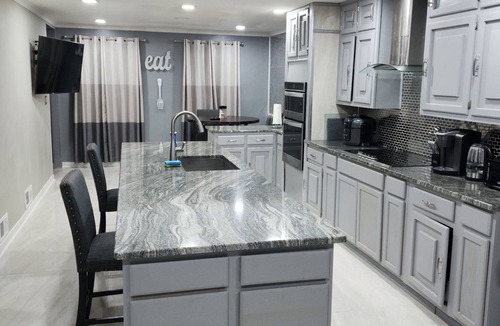 Stone Mountain House | Stunning 4 bed w/ large master and kitchen - 2.5 miles from Stone Mountain Park!