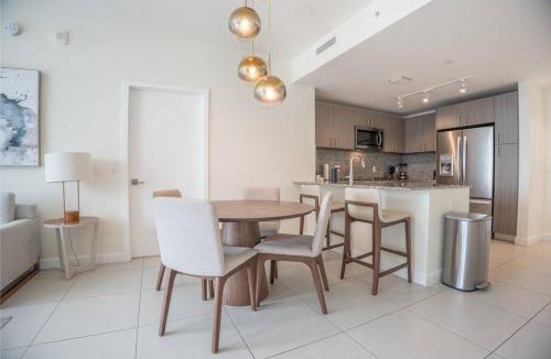 Doral Apartment | Stunning Apartment in Downtown Doral