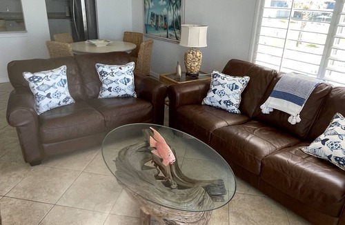 New Smyrna Beach Condo | Stunning, Beautiful Direct Oceanfront Beach Condo! 7th NIght Free!