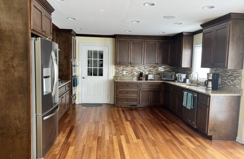 Flowery Branch Ski Chalet | Stunning Lake Chalet close to Margaritaville & Aqualand