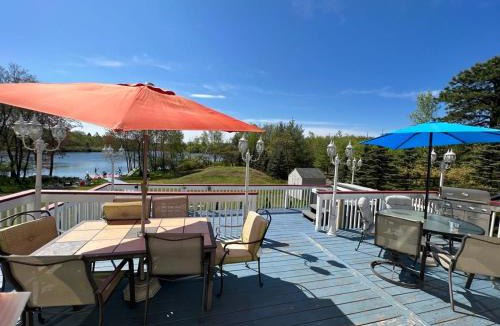 Long Pond Resort | Stunning Lakefront Home - Swim, Fish, Kayak, HotTub