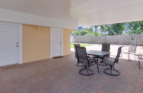 Pinecrest West Park Villa | Stunning Modern Home!