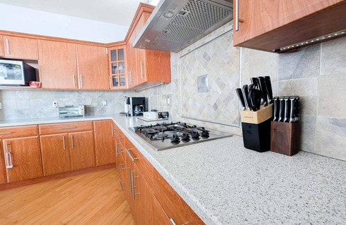 Atlantic City House | Stunning Modern Waterfront AC Villa Sleeps 12!