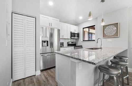 Palm Beach Gardens Cottage | Stunning Newly Renovated Club Cottage in PGA