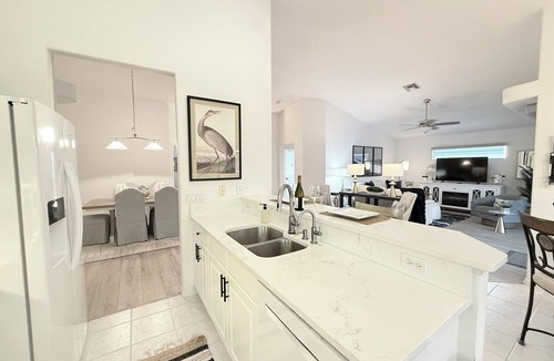 Pinehurst House | Stunning Newer Waterfront 3bd/2ba Home, Heated Pool, Gulf Beaches, Pet Friendly!
