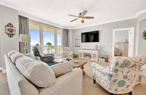 Thomas Drive House | Stunning Ocean Front Condo with Heated Pool & Balcony | Sleeps 6