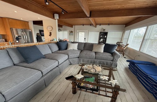 Harvey Cedars House | STUNNING OCEANFRONT in HARVEY CEDARS