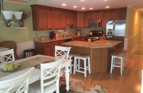 Wildwood Crest Condo | Stunning Oceanfront Condo. 4BR, + Den, Beach Views ALL Windows, 2200sqft 2 enjoy