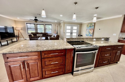 Caloosahatchee House | Stunning open water view 3 bedroom house, pool, private dock