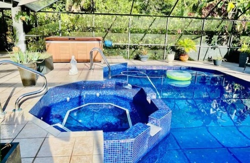 Wellington House | Stunning Pool Cottage in heart of Wellington and the Polo Grounds WEF2024