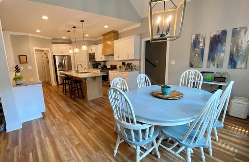 North Augusta House | Stunning Retreat for Masters Guests! Only 7 miles from the Augusta National!