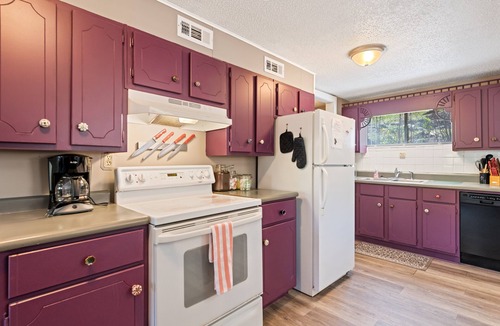 Maggie Valley Ski Chalet | Stunning & Secluded A-Frame Chalet- close to Hiking, Waterfalls, Casino, & more!