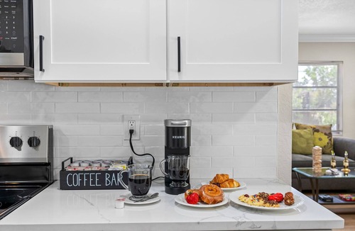 North Hyde Park House | Stunning Tampa Stay – Prime Location & Comfort!