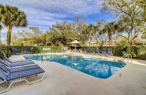 Shelter Cove Condo | Stunning Two-Story Condo with Private Balcony, Free WiFi, Pool & Washer/Dryer