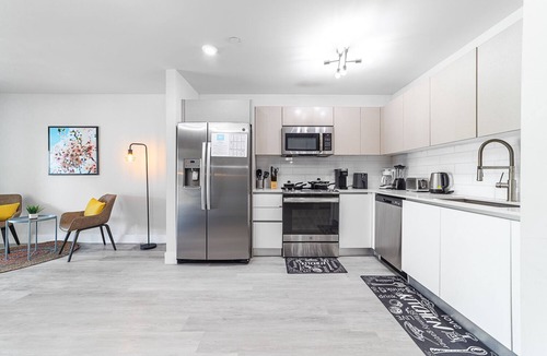 Ojus Apartment | Stylish 1BR Loft in the heart of Aventura