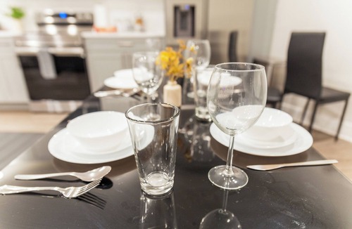 Point Breeze Apartment | Stylish 2BR in Point Breeze with queen beds full kitchen laundry smart TV & parking modern finishes and easy self-check-in for a chic urban stay