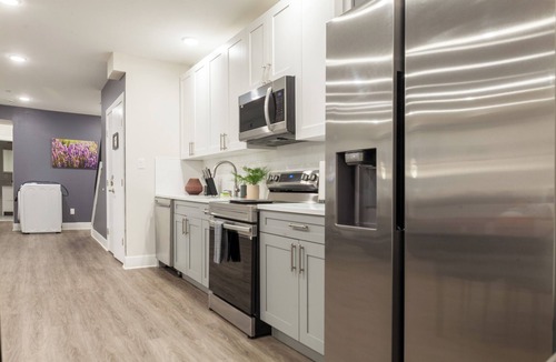 Point Breeze Apartment | Stylish 2BR in Point Breeze with queen beds full kitchen laundry smart TV & parking modern finishes and easy self-check-in for a chic urban stay