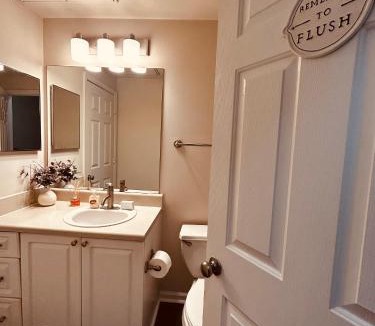 East Point Apartment | Stylish 2BR Near Downtown Atlanta Min From Airport