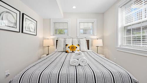 Gardens House | Stylish 3BR OC Gardens with Patio and Parking